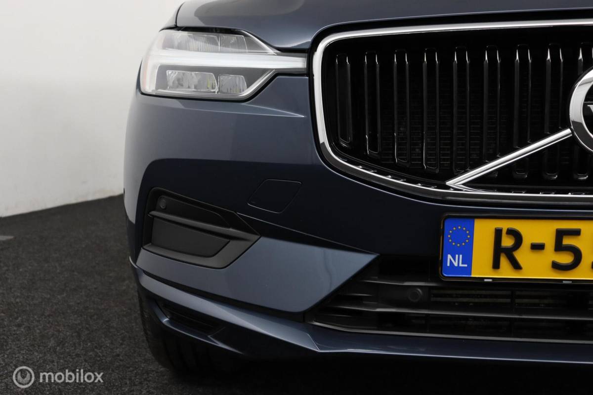 Volvo XC60 Volvo XC60 2.0 T6 AWD Momentum | Keyless | BLISS | Verwarmbare stoelen & Stuurwiel | Harman Kardon | Camera