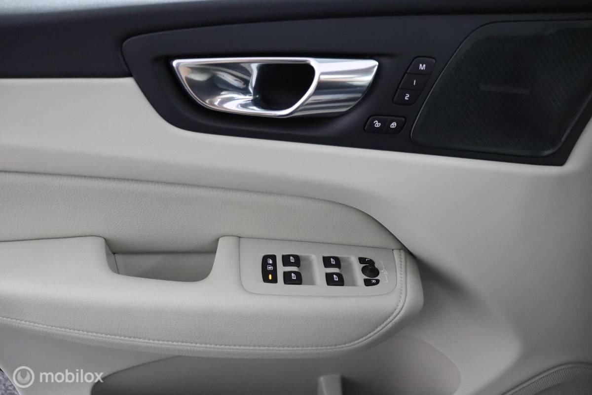 Volvo XC60 Volvo XC60 2.0 T6 AWD Momentum | Keyless | BLISS | Verwarmbare stoelen & Stuurwiel | Harman Kardon | Camera