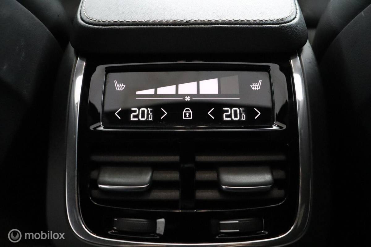 Volvo XC90 Volvo XC90 2.0 T8 Recharge AWD Plus Dark | Long Range | Luchtvering | SOH 94,94% | BLISS | Stoel & Stuurwielverwarming | 360 Camera | Harman Kardon | Panoramadak