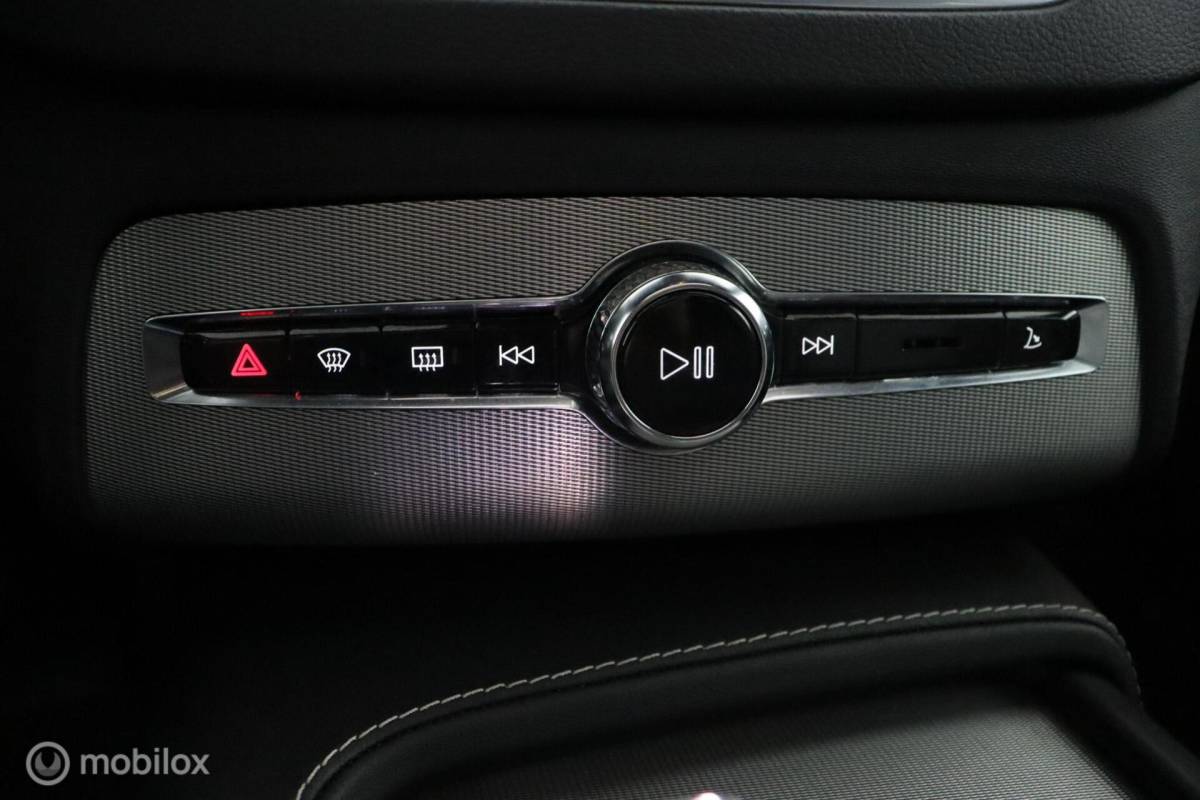 Volvo XC90 Volvo XC90 2.0 T8 Recharge AWD Plus Dark | Long Range | Luchtvering | SOH 94,94% | BLISS | Stoel & Stuurwielverwarming | 360 Camera | Harman Kardon | Panoramadak