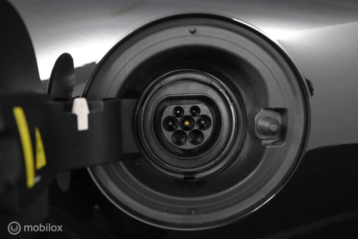 Volvo XC90 Volvo XC90 2.0 T8 Recharge AWD Plus Dark | Long Range | Luchtvering | SOH 94,94% | BLISS | Stoel & Stuurwielverwarming | 360 Camera | Harman Kardon | Panoramadak