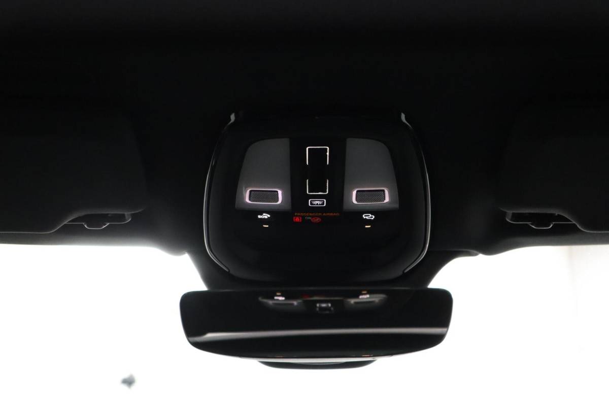 Volvo XC90 Volvo XC90 2.0 T8 Recharge AWD Plus Dark | Long Range | Luchtvering | SOH 94,94% | BLISS | Stoel & Stuurwielverwarming | 360 Camera | Harman Kardon | Panoramadak
