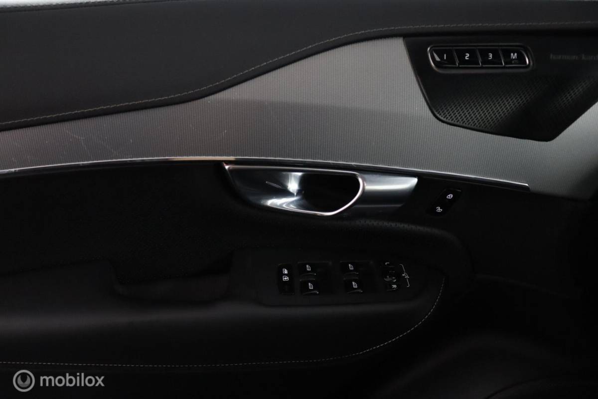 Volvo XC90 Volvo XC90 2.0 T8 Recharge AWD Plus Dark | Long Range | Luchtvering | SOH 94,94% | BLISS | Stoel & Stuurwielverwarming | 360 Camera | Harman Kardon | Panoramadak