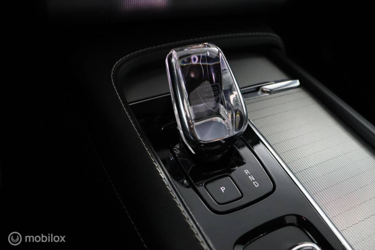 Volvo XC90 Volvo XC90 2.0 T8 Recharge AWD Plus Dark | Long Range | Luchtvering | SOH 94,94% | BLISS | Stoel & Stuurwielverwarming | 360 Camera | Harman Kardon | Panoramadak