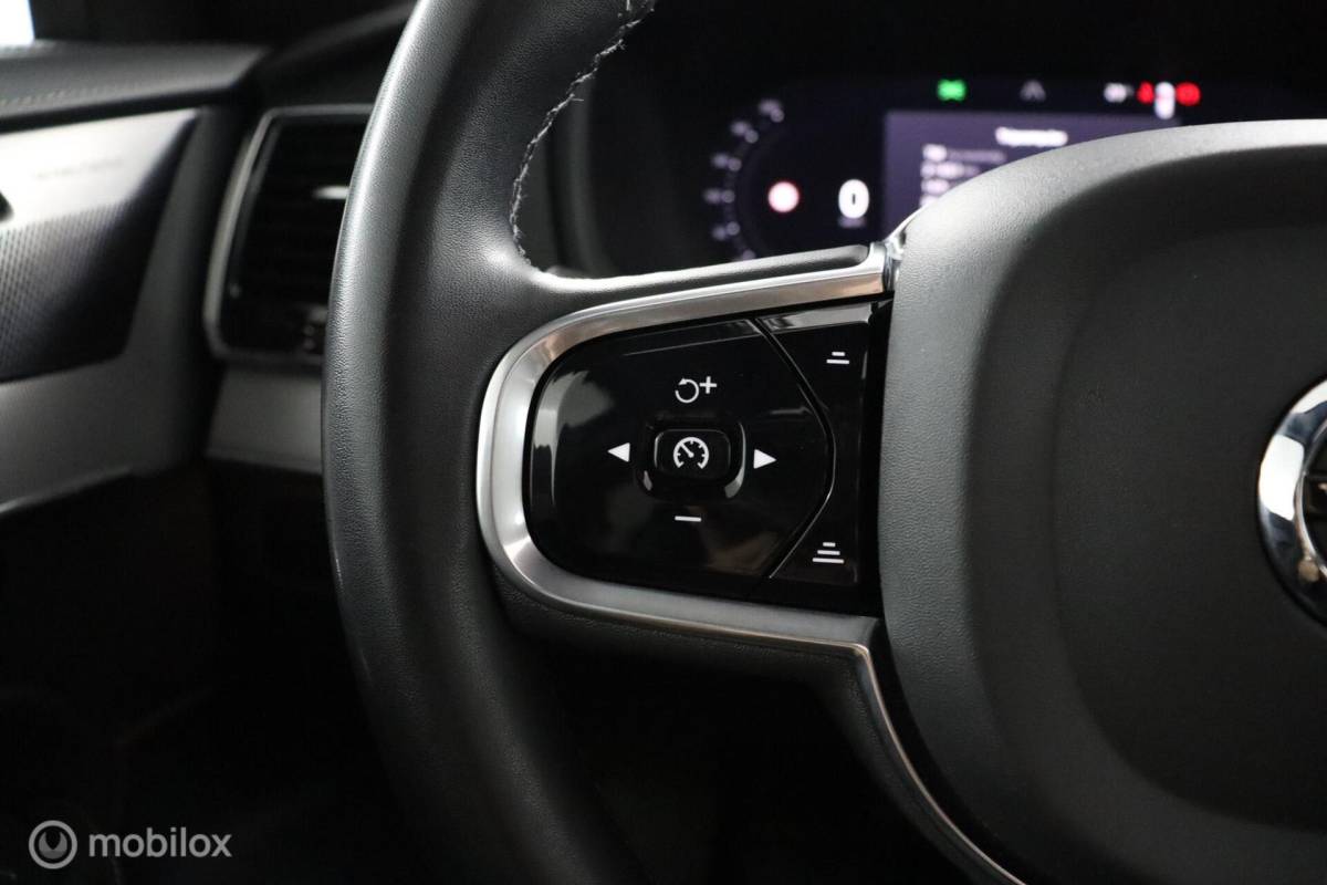 Volvo XC90 Volvo XC90 2.0 T8 Recharge AWD Plus Dark | Long Range | Luchtvering | SOH 94,94% | BLISS | Stoel & Stuurwielverwarming | 360 Camera | Harman Kardon | Panoramadak
