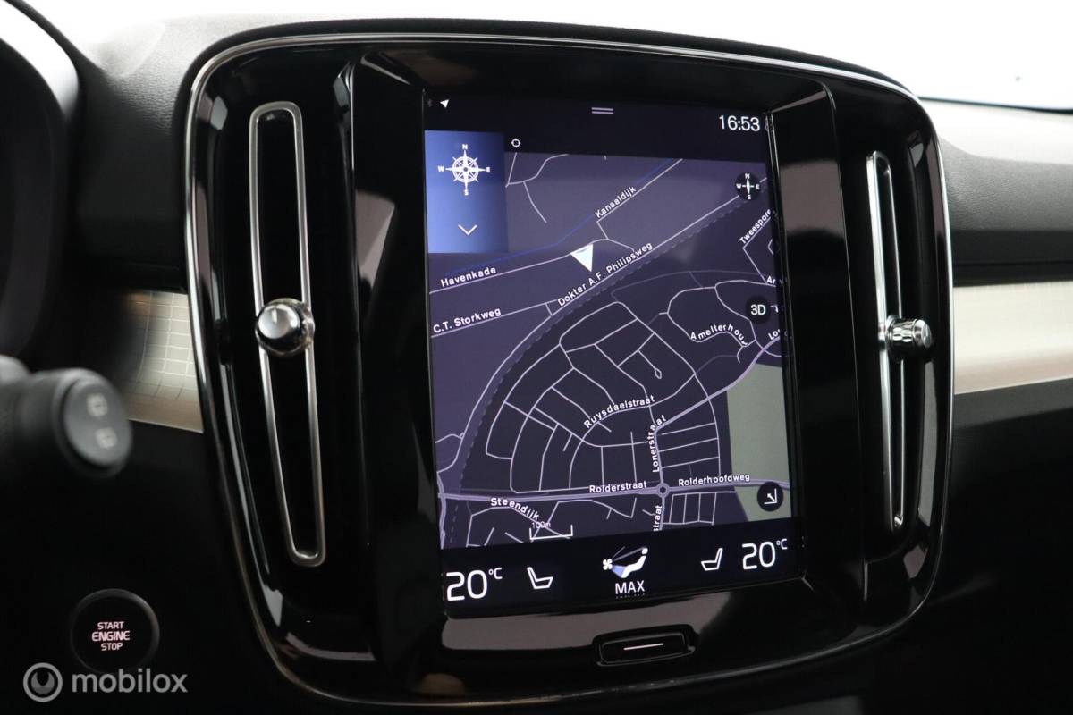 Volvo XC40 Volvo XC40 2.0 T5 AWD Intro Edition | Panoramadak | 360 Camera | Adaptive Cruise | Keyless | BLISS | Verwarmbare voorstoelen & Stuurwiel | Elektrische stoelen | Privacy Glass