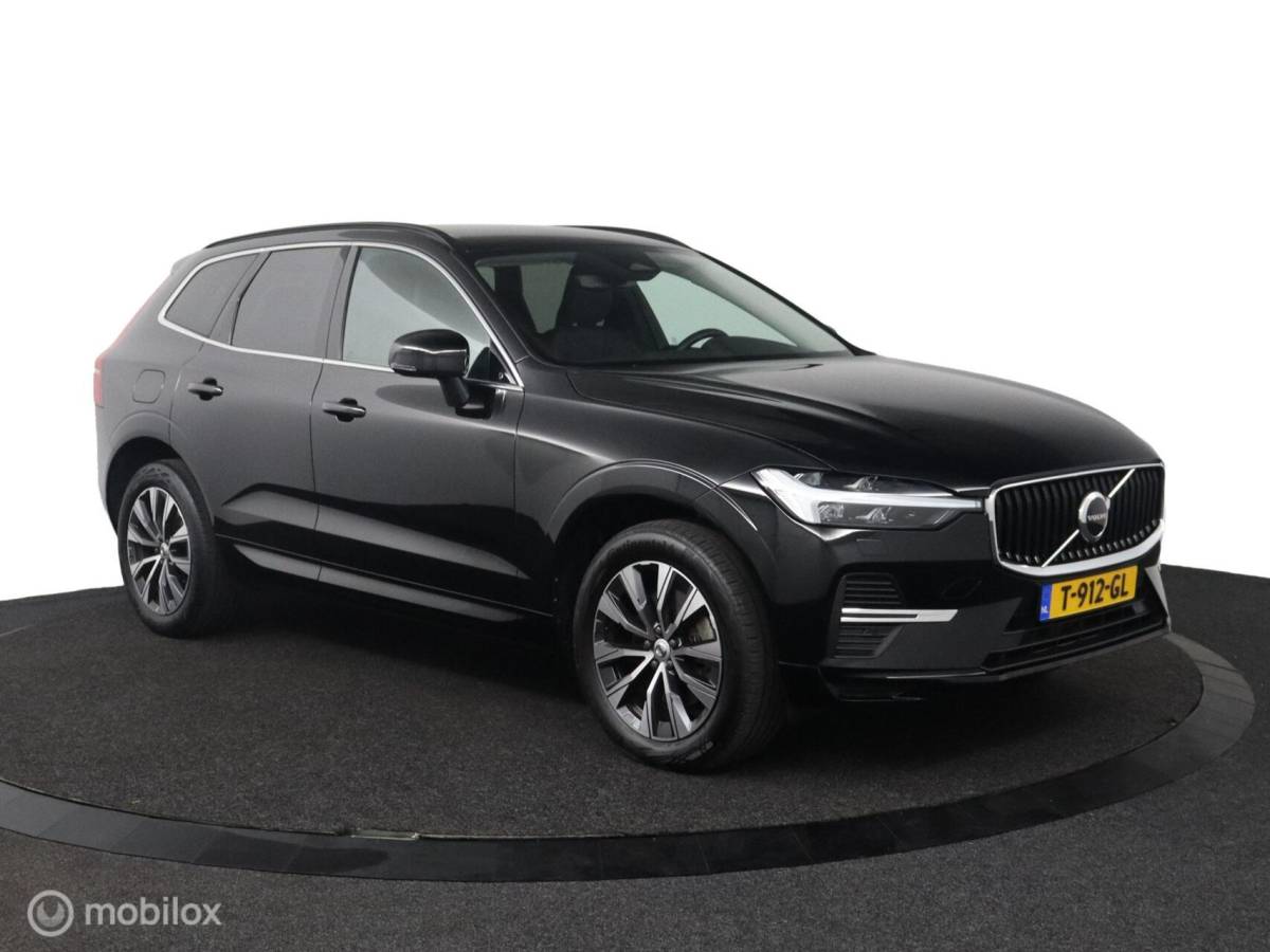 Volvo XC60 Volvo XC60 2.0 B5 Momentum Business | Adaptive Cruise | Trekhaak | Verwarmbare voorstoelen & Stuurwiel | Camera | Elektrische Stoelen | DAB | Google