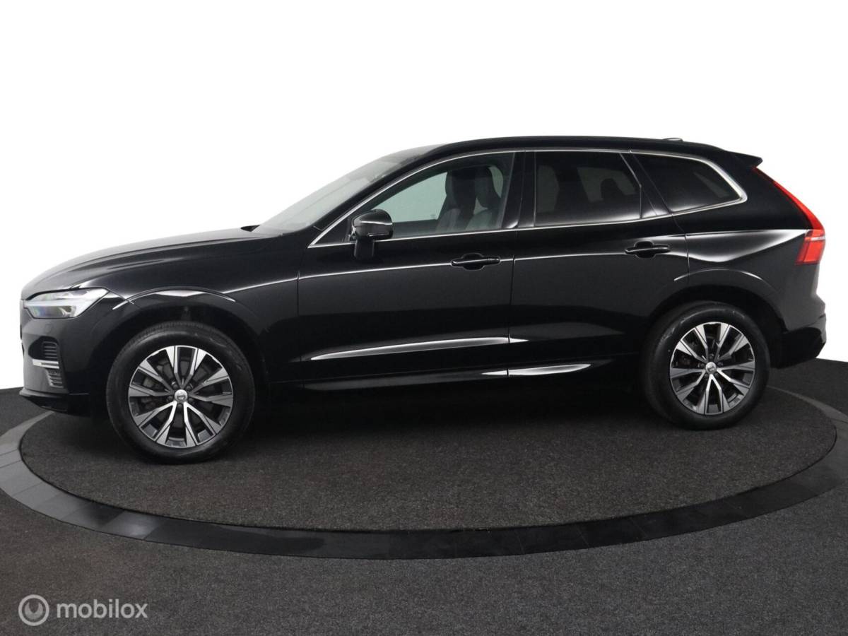 Volvo XC60 Volvo XC60 2.0 B5 Momentum Business | Adaptive Cruise | Trekhaak | Verwarmbare voorstoelen & Stuurwiel | Camera | Elektrische Stoelen | DAB | Google