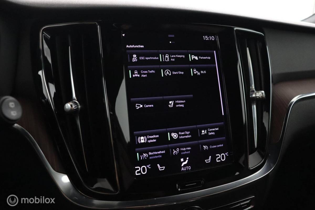 Volvo V60 Volvo V60 2.0 B3 Inscription | Adaptive Cruise | BLISS | Verwarmbare voorstoelen & Stuurwiel | 360 Camera | Standkachel