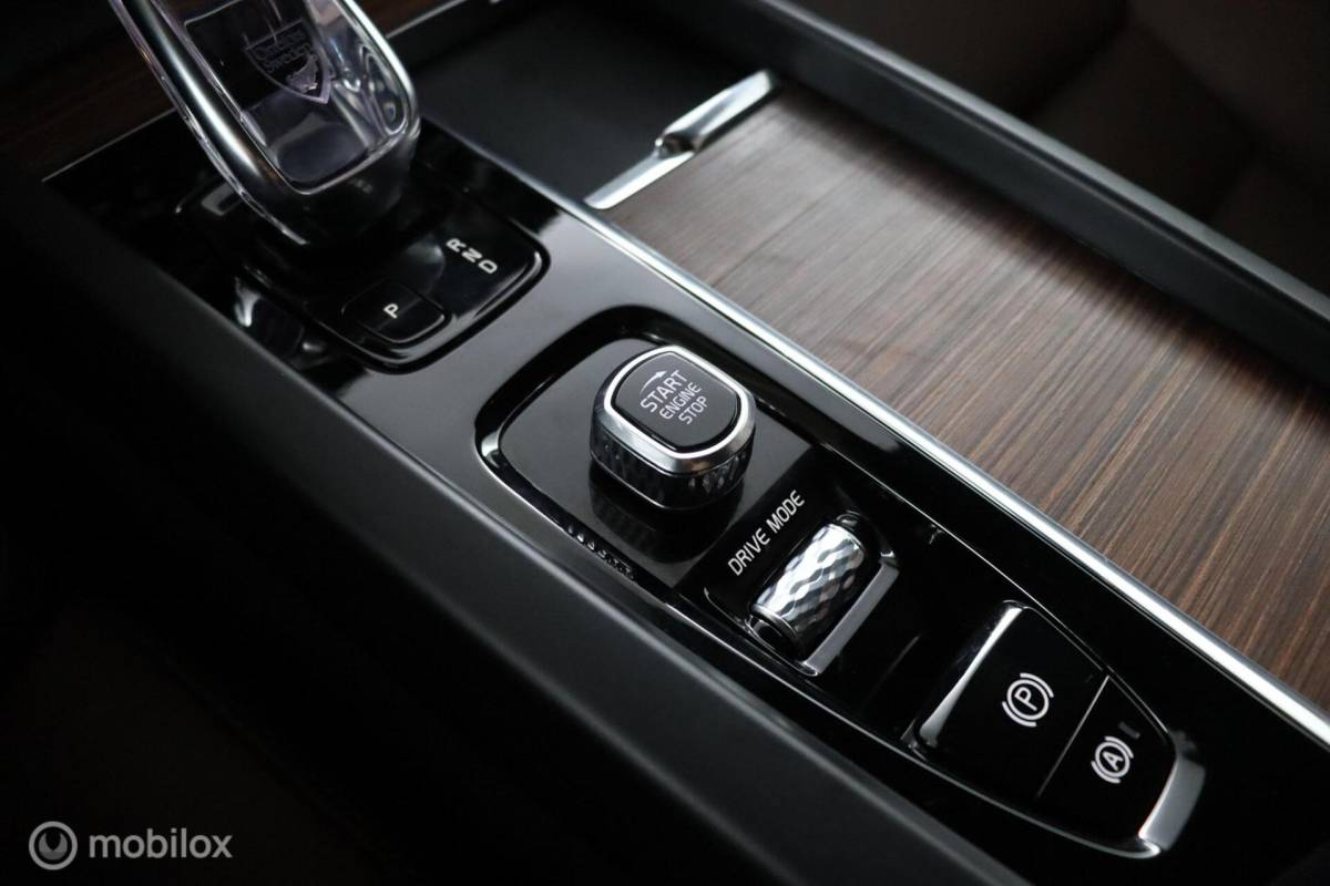 Volvo V60 Volvo V60 2.0 B3 Inscription | Adaptive Cruise | BLISS | Verwarmbare voorstoelen & Stuurwiel | 360 Camera | Standkachel
