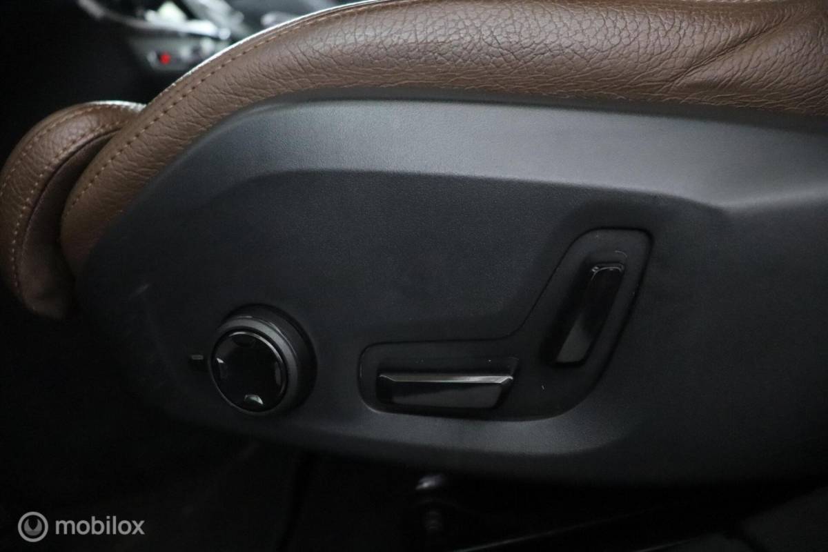 Volvo V60 Volvo V60 2.0 B3 Inscription | Adaptive Cruise | BLISS | Verwarmbare voorstoelen & Stuurwiel | 360 Camera | Standkachel