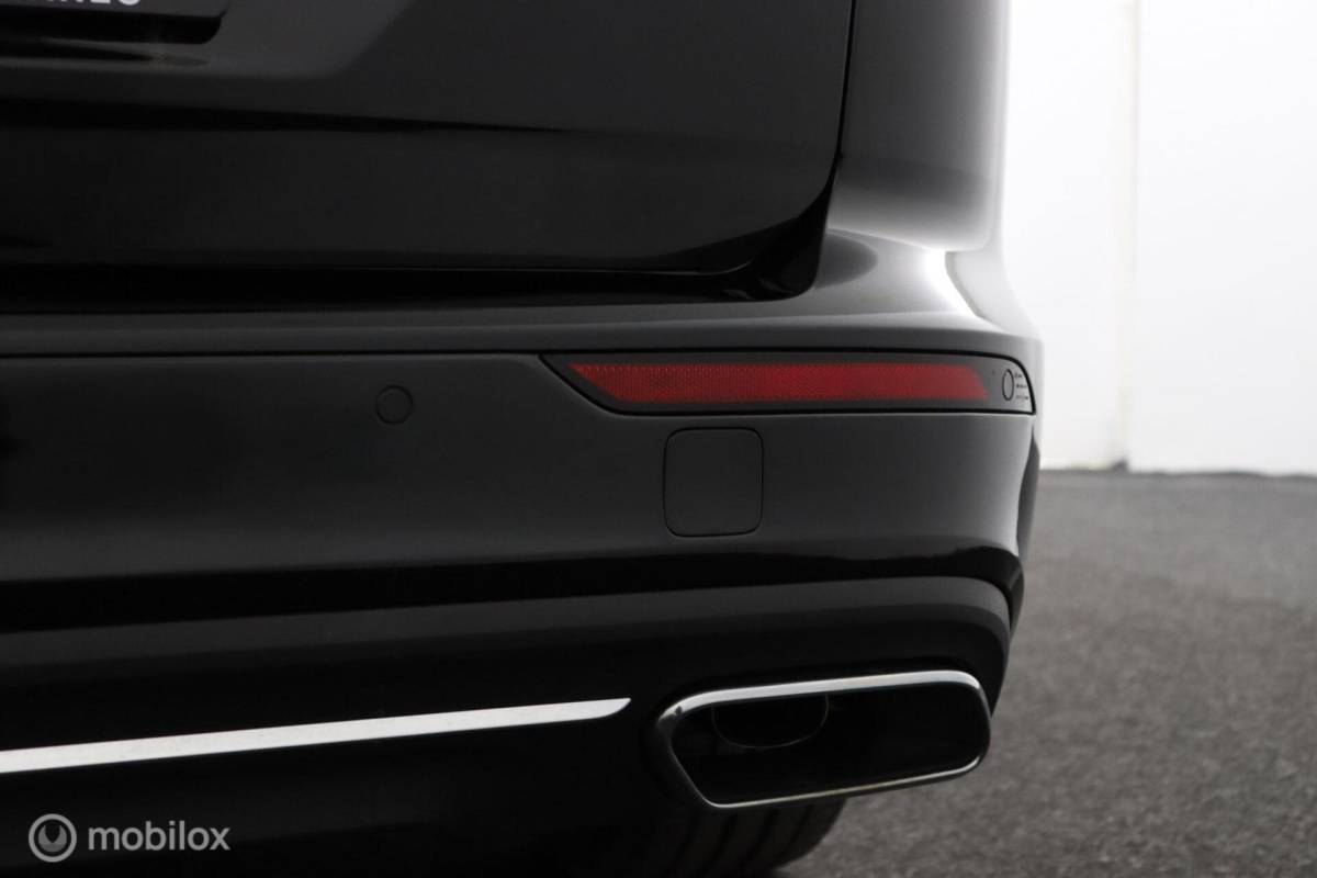 Volvo V60 Volvo V60 2.0 B3 Inscription | Adaptive Cruise | BLISS | Verwarmbare voorstoelen & Stuurwiel | 360 Camera | Standkachel