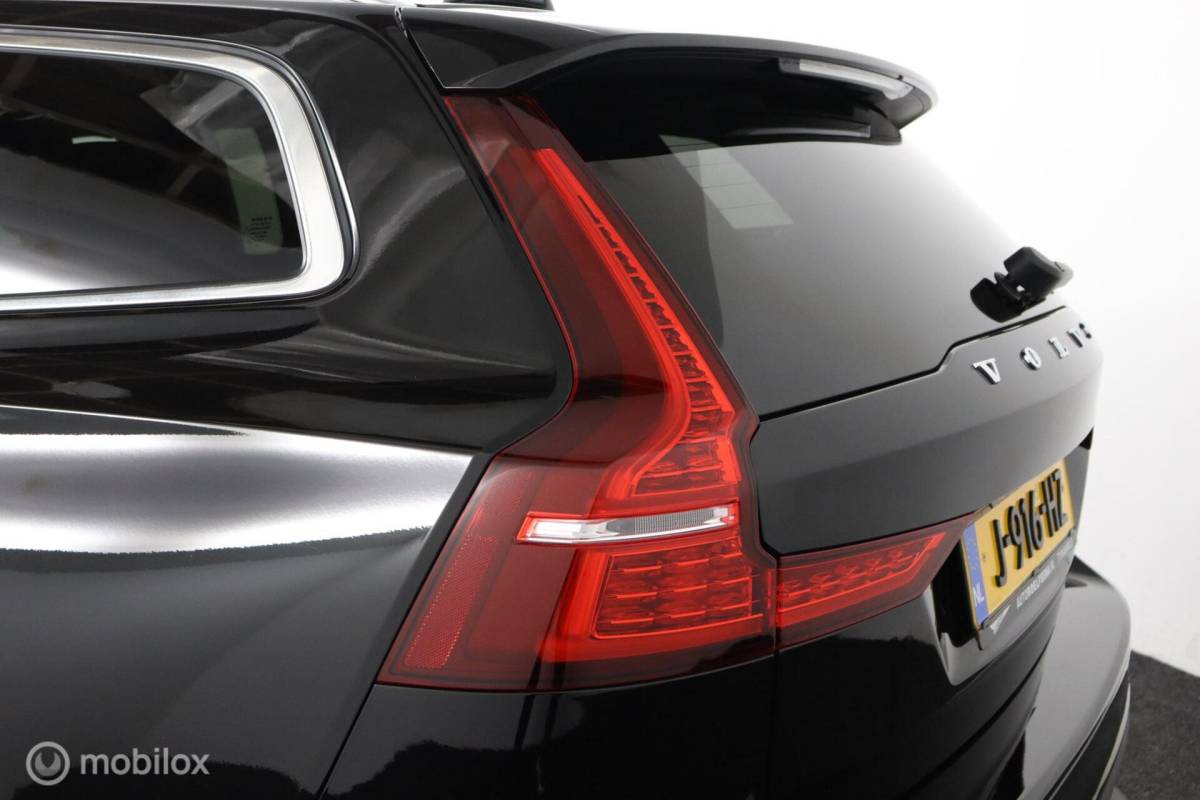 Volvo V60 Volvo V60 2.0 B3 Inscription | Adaptive Cruise | BLISS | Verwarmbare voorstoelen & Stuurwiel | 360 Camera | Standkachel