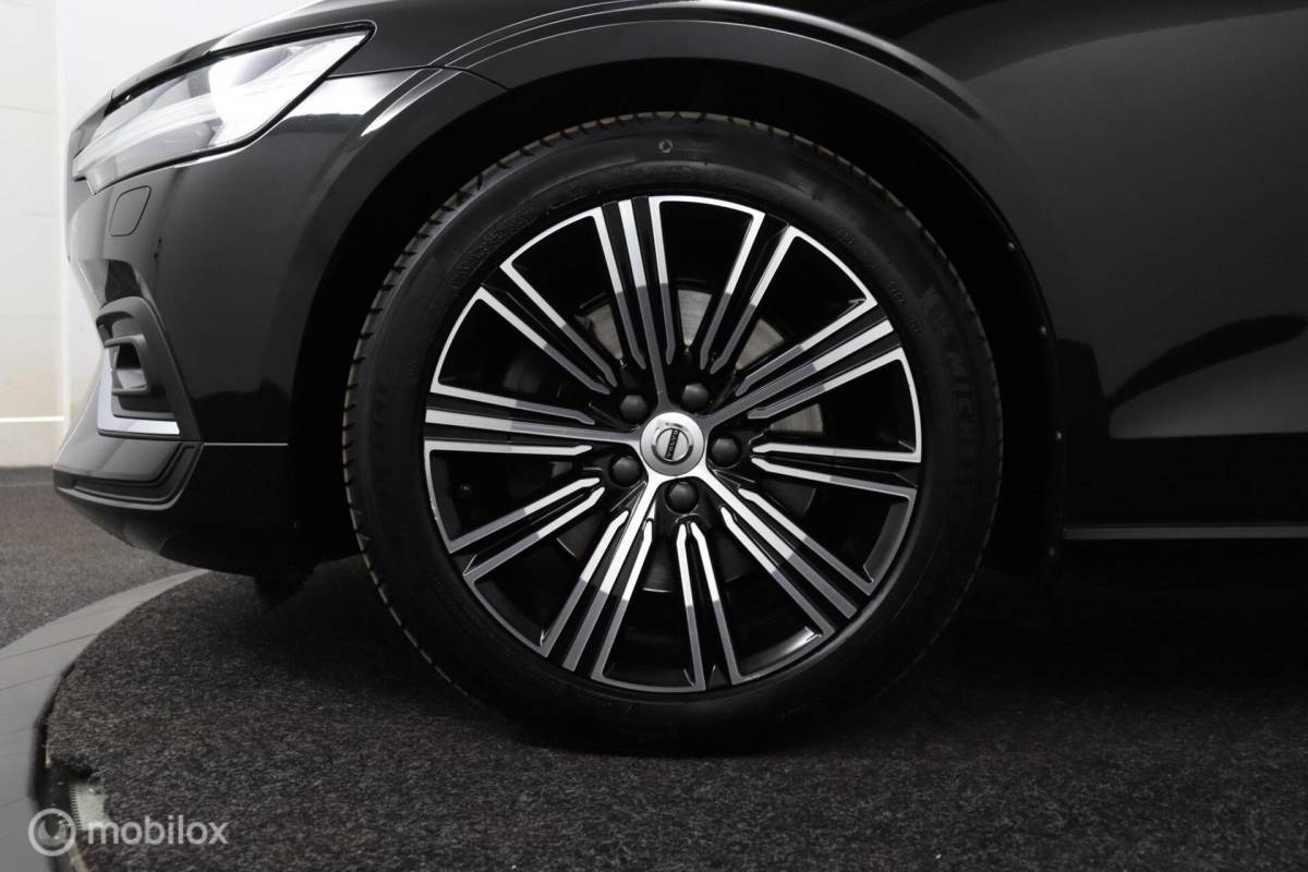 Volvo V60 Volvo V60 2.0 B3 Inscription | Adaptive Cruise | BLISS | Verwarmbare voorstoelen & Stuurwiel | 360 Camera | Standkachel
