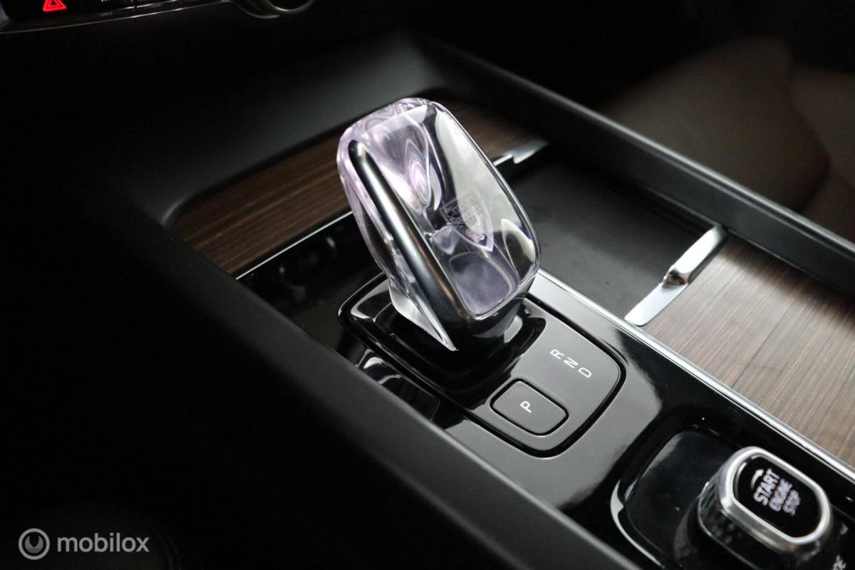 Volvo V60 Volvo V60 2.0 B3 Inscription | Adaptive Cruise | BLISS | Verwarmbare voorstoelen & Stuurwiel | 360 Camera | Standkachel
