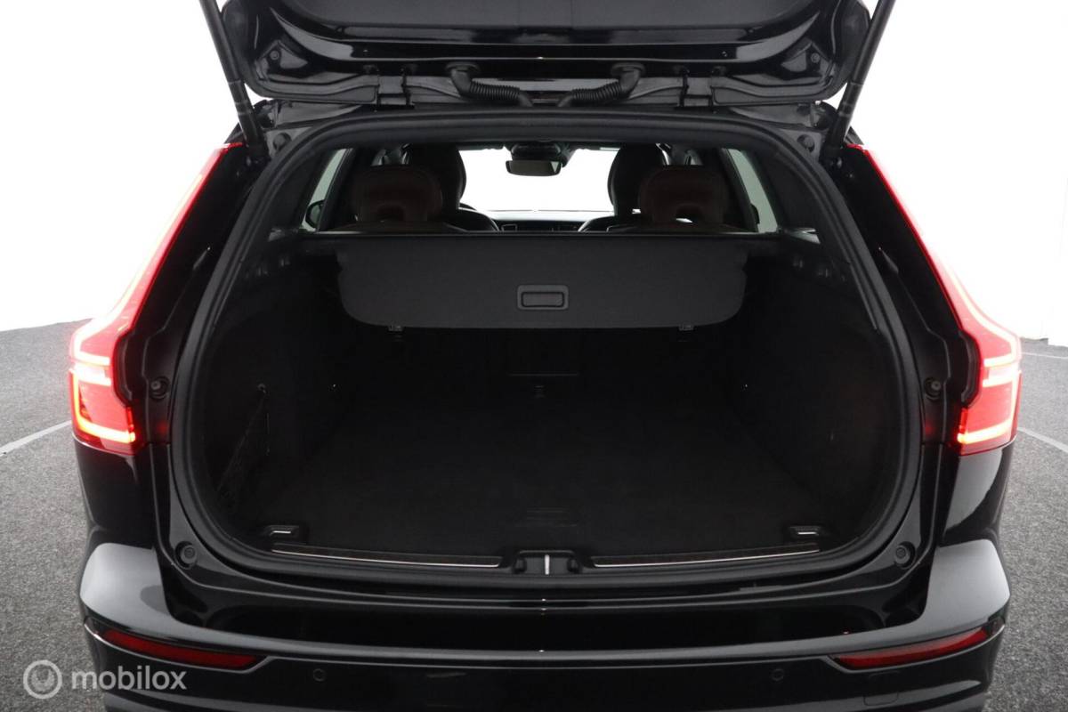 Volvo V60 Volvo V60 2.0 B3 Inscription | Adaptive Cruise | BLISS | Verwarmbare voorstoelen & Stuurwiel | 360 Camera | Standkachel