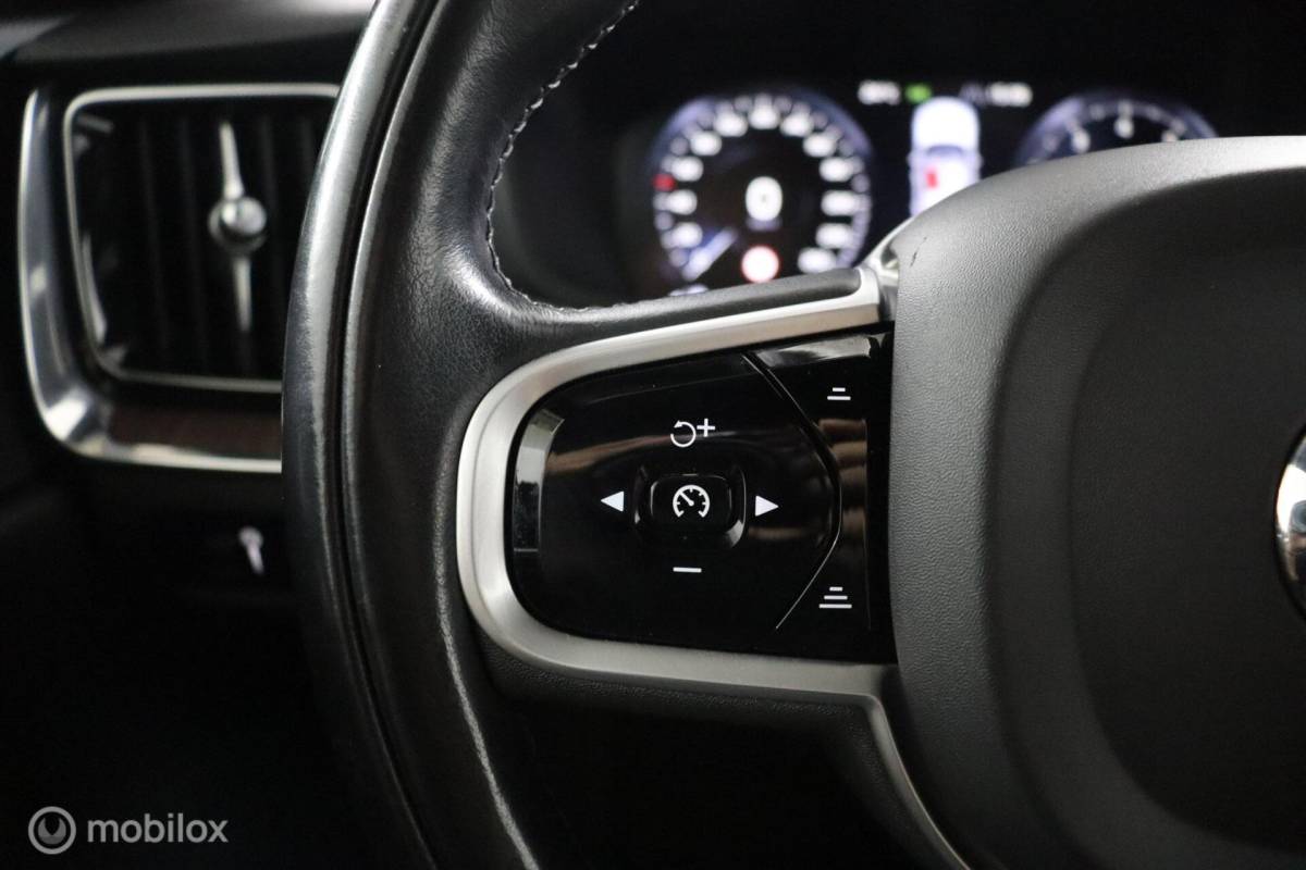 Volvo V60 Volvo V60 2.0 B3 Inscription | Adaptive Cruise | BLISS | Verwarmbare voorstoelen & Stuurwiel | 360 Camera | Standkachel
