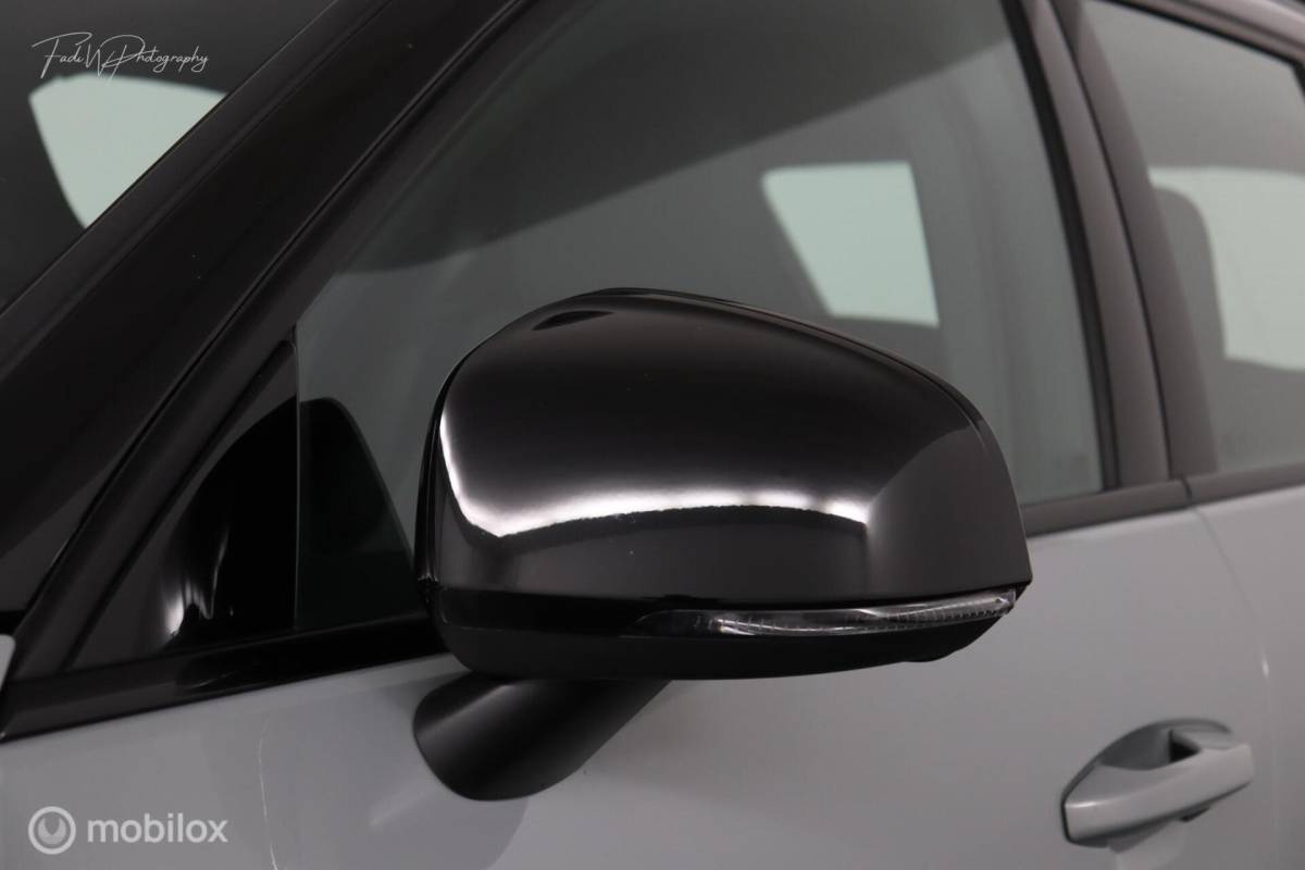 Volvo XC40 Volvo XC40 Single Motor Extended Range Plus | Google | Camera | DAB | 19” Velgen