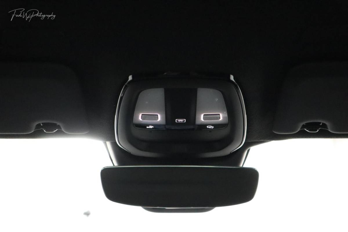 Volvo XC40 Volvo XC40 Single Motor Extended Range Plus | Google | Camera | DAB | 19” Velgen
