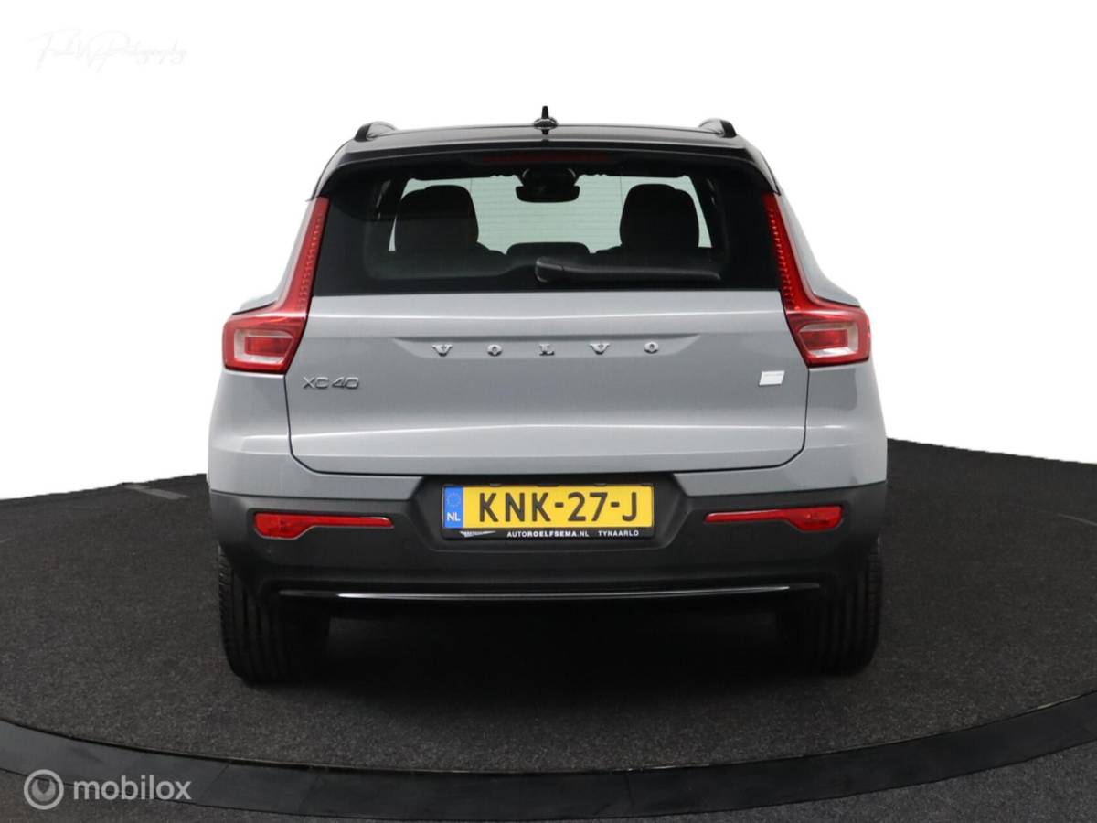 Volvo XC40 Volvo XC40 Single Motor Extended Range Plus | Google | Camera | DAB | 19” Velgen