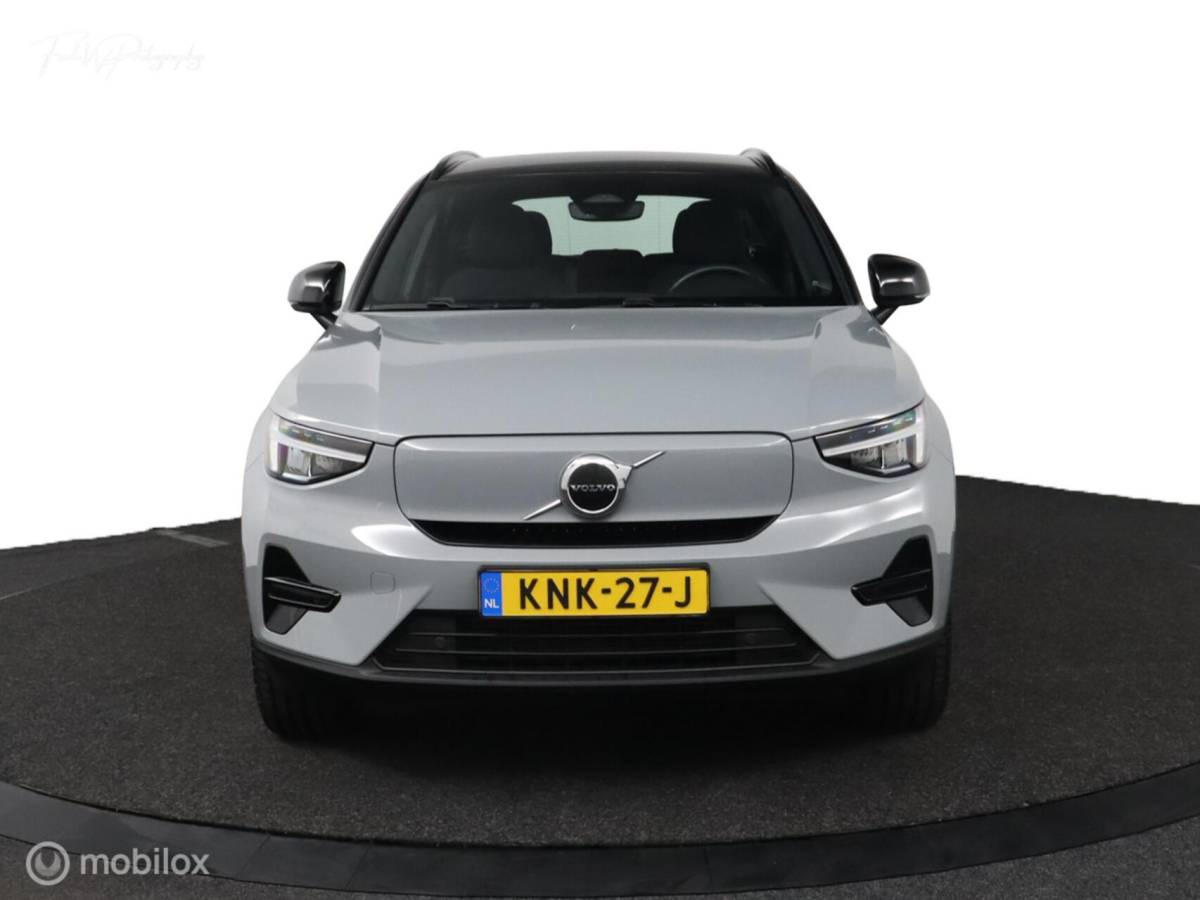 Volvo XC40 Volvo XC40 Single Motor Extended Range Plus | Google | Camera | DAB | 19” Velgen