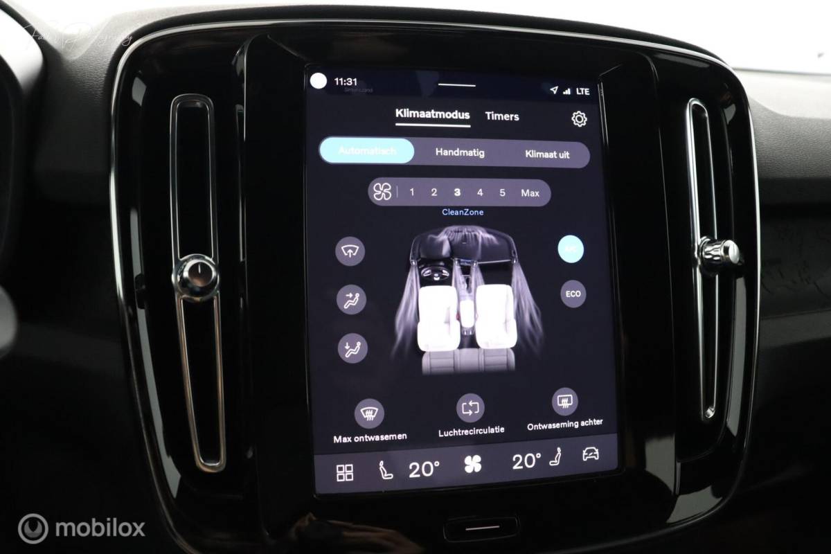 Volvo XC40 Volvo XC40 Single Motor Extended Range Plus | Google | Camera | DAB | 19” Velgen