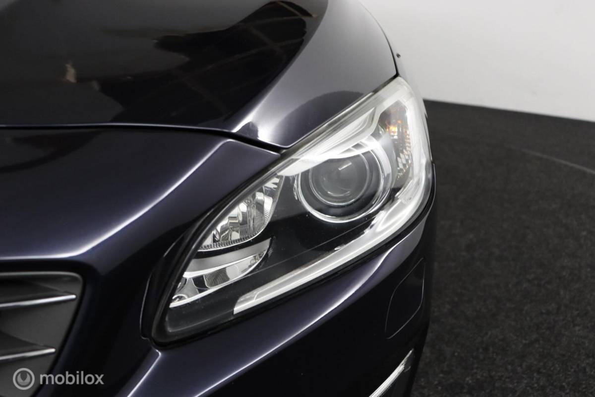 Volvo V60 Volvo V60 2.0 T3 Nordic+| Verwarmbare voorstoelen | Climate Control | Cruise Control | Navigatie | PDC Achter