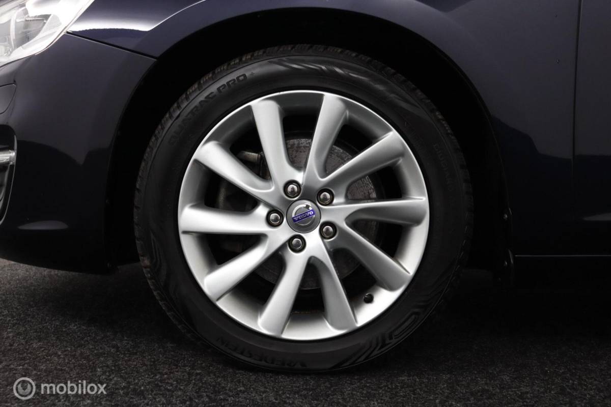 Volvo V60 Volvo V60 2.0 T3 Nordic+| Verwarmbare voorstoelen | Climate Control | Cruise Control | Navigatie | PDC Achter