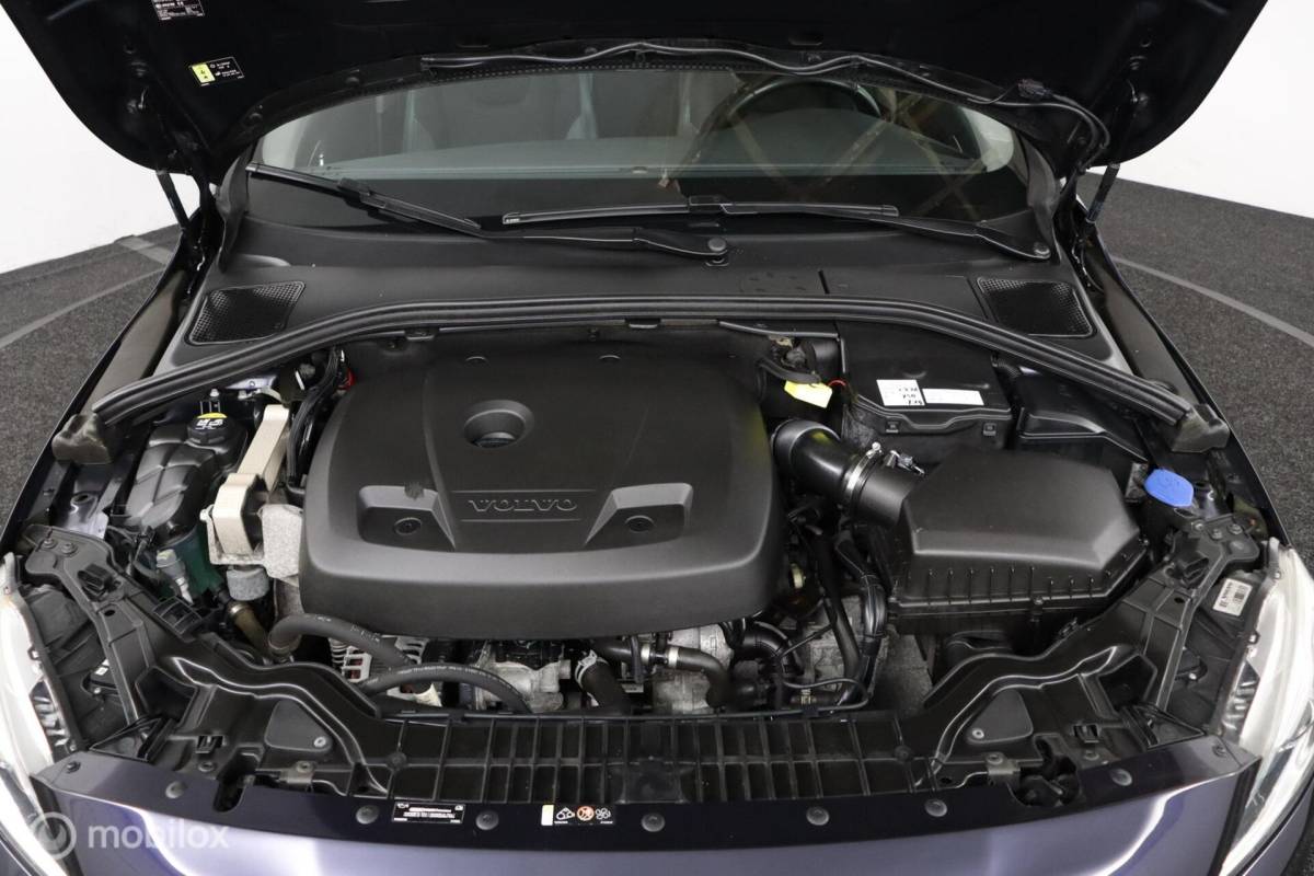 Volvo V60 Volvo V60 2.0 T3 Nordic+| Verwarmbare voorstoelen | Climate Control | Cruise Control | Navigatie | PDC Achter