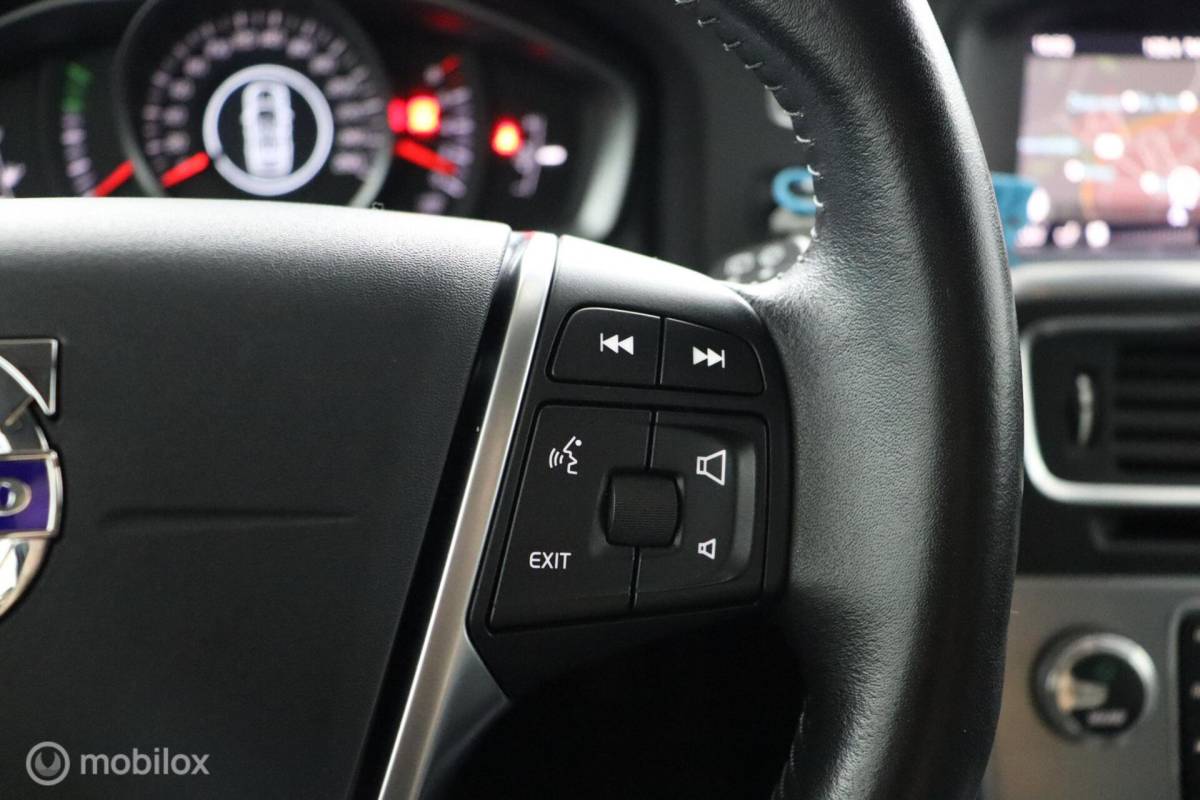 Volvo V60 Volvo V60 2.0 T3 Nordic+| Verwarmbare voorstoelen | Climate Control | Cruise Control | Navigatie | PDC Achter
