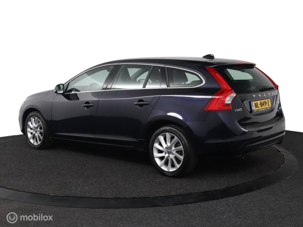 Volvo V60 Volvo V60 2.0 T3 Nordic+| Verwarmbare voorstoelen | Climate Control | Cruise Control | Navigatie | PDC Achter