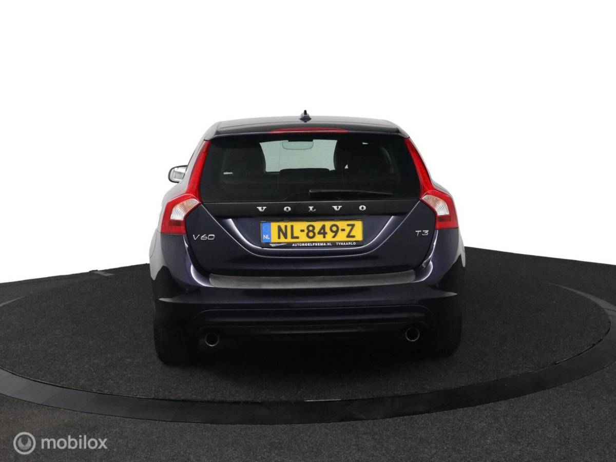 Volvo V60 Volvo V60 2.0 T3 Nordic+| Verwarmbare voorstoelen | Climate Control | Cruise Control | Navigatie | PDC Achter