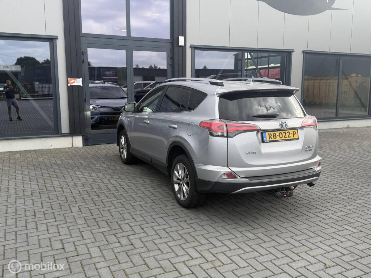 Toyota RAV4 Toyota RAV4 2.5 Hybrid AWD Executive Trekhaak