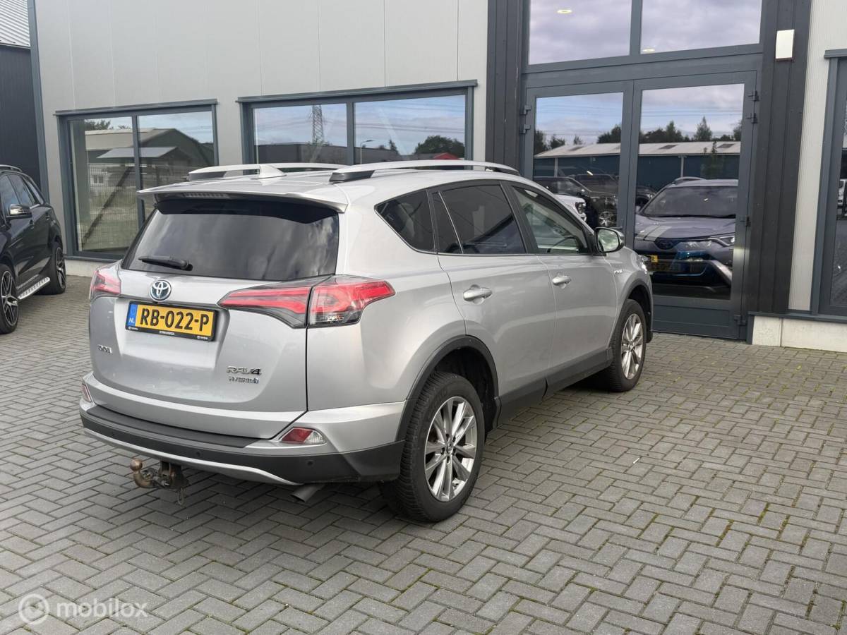 Toyota RAV4 Toyota RAV4 2.5 Hybrid AWD Executive Trekhaak