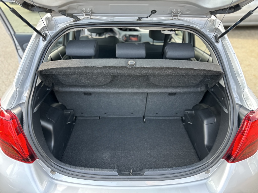 Toyota Yaris Toyota Yaris 1.0 VVT-i NL Auto NAP Weinig Kilometers Camera Airco 5Drs