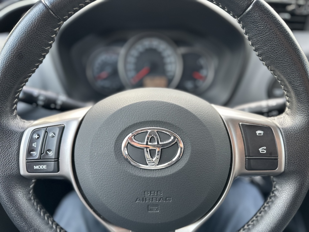 Toyota Yaris Toyota Yaris 1.0 VVT-i NL Auto NAP Weinig Kilometers Camera Airco 5Drs