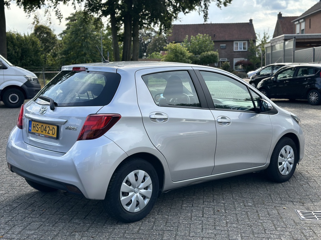 Toyota Yaris Toyota Yaris 1.0 VVT-i NL Auto NAP Weinig Kilometers Camera Airco 5Drs