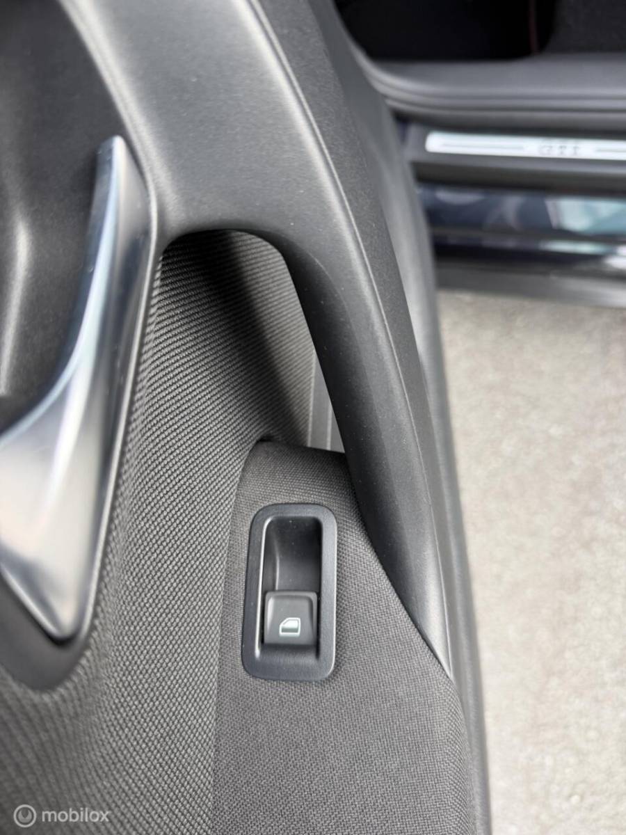 Volkswagen Polo Volkswagen Polo 1.8 TSI GTI FULL OPTIONS! CLIMA*CARPLAY*CRUISE*PDC*18INCH