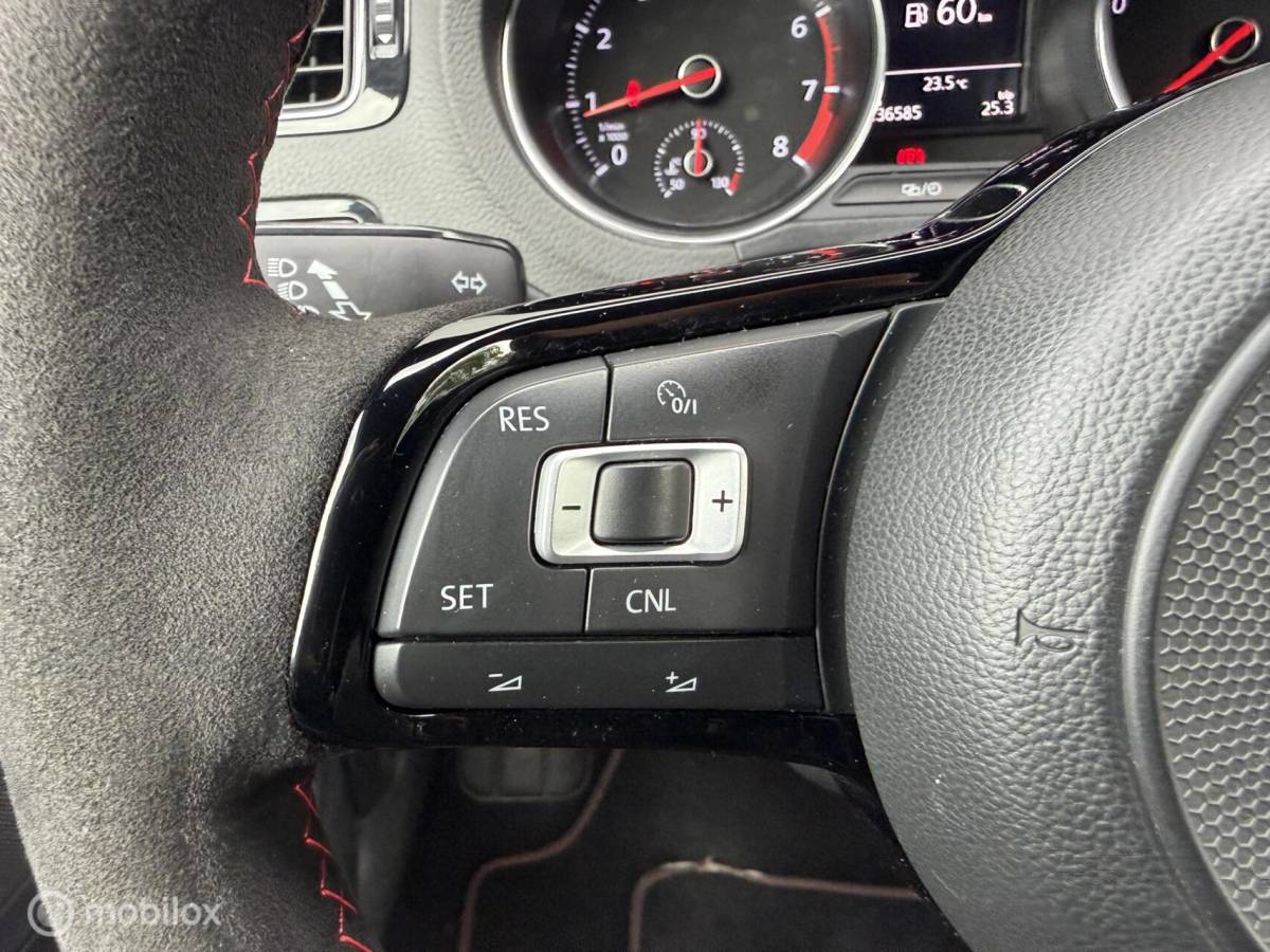 Volkswagen Polo Volkswagen Polo 1.8 TSI GTI FULL OPTIONS! CLIMA*CARPLAY*CRUISE*PDC*18INCH