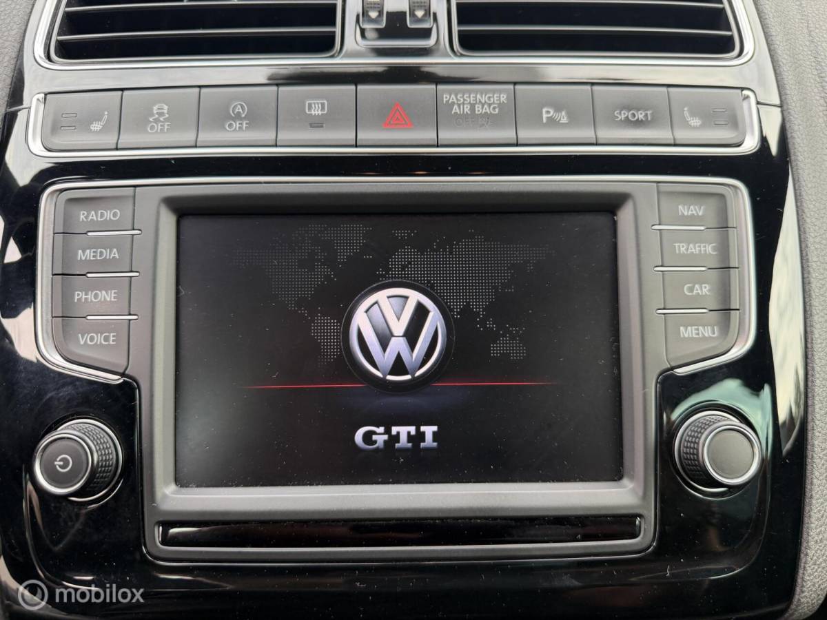 Volkswagen Polo Volkswagen Polo 1.8 TSI GTI FULL OPTIONS! CLIMA*CARPLAY*CRUISE*PDC*18INCH