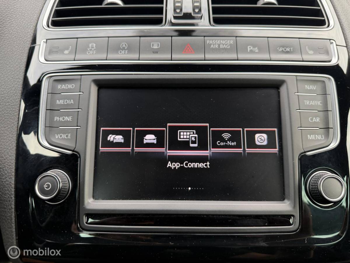 Volkswagen Polo Volkswagen Polo 1.8 TSI GTI FULL OPTIONS! CLIMA*CARPLAY*CRUISE*PDC*18INCH