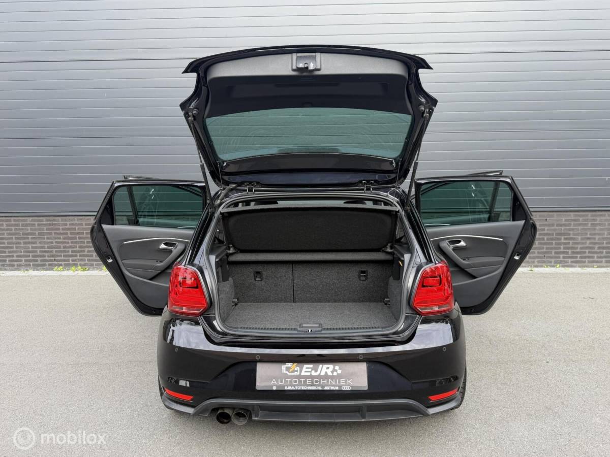 Volkswagen Polo Volkswagen Polo 1.8 TSI GTI FULL OPTIONS! CLIMA*CARPLAY*CRUISE*PDC*18INCH