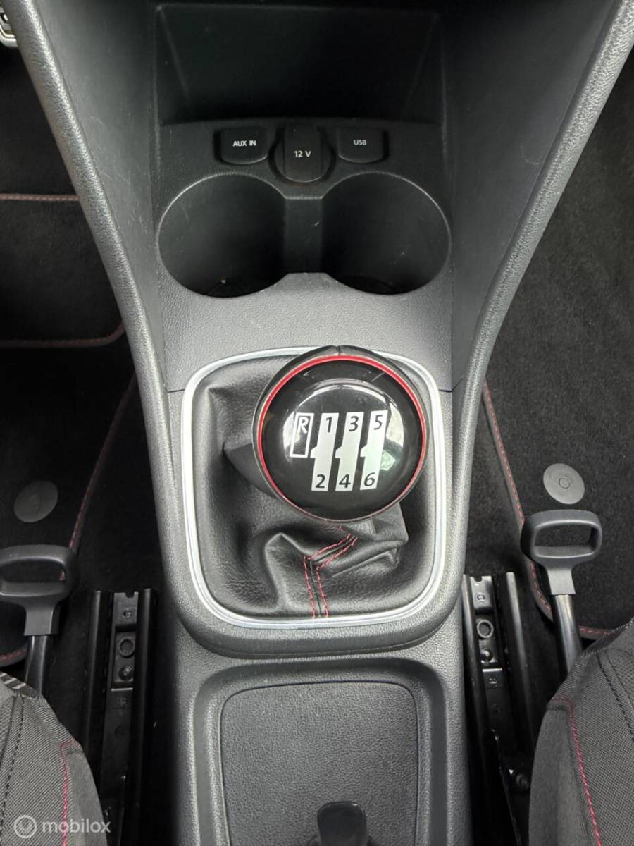 Volkswagen Polo Volkswagen Polo 1.8 TSI GTI FULL OPTIONS! CLIMA*CARPLAY*CRUISE*PDC*18INCH