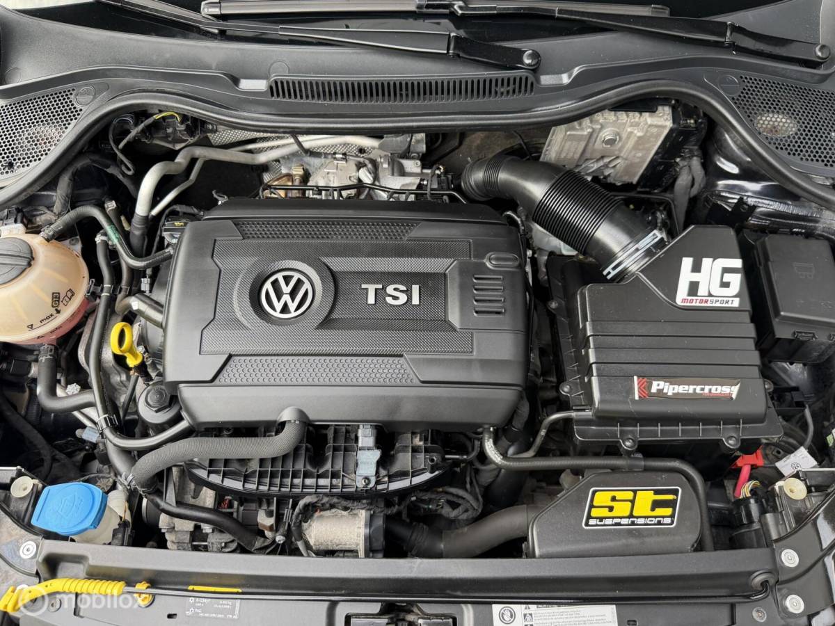 Volkswagen Polo Volkswagen Polo 1.8 TSI GTI FULL OPTIONS! CLIMA*CARPLAY*CRUISE*PDC*18INCH