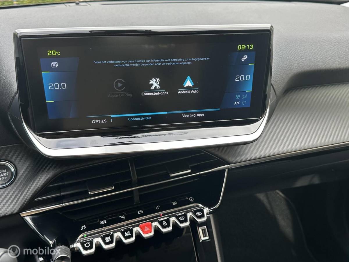 Peugeot e-2008 Peugeot e-2008 EV Allure Pack 50 kWh CARPLAY ACHTERUITRIJ CAMERA PRIVACY GLAS ACCU GARANTIE MOOIE AUTO!!