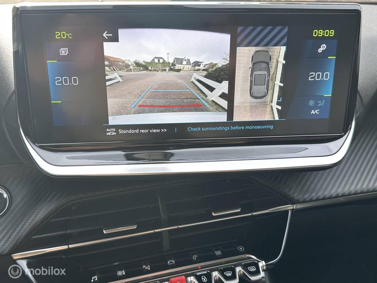Peugeot e-2008 Peugeot e-2008 EV Allure Pack 50 kWh CARPLAY ACHTERUITRIJ CAMERA PRIVACY GLAS ACCU GARANTIE MOOIE AUTO!!