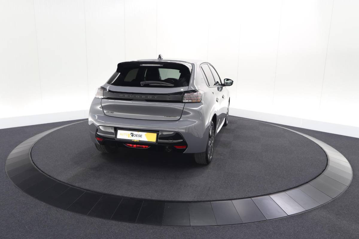 Peugeot 208 Peugeot 208 1.2 Hybrid 110 e-DCS6 Allure | Apple Carplay | Parkeersensoren Voor + Achter | Climate Control