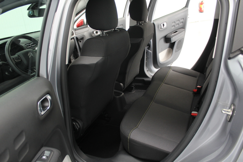 Citroën C3 Citroën C3 1.2 PureTech Shine 111PK, AUTOMAAT | RIJKLAAR | LED | NAVIGATIE | CRUISE CONTROLE | CLIMATE CONTROLE | PARKEERSENSOREN