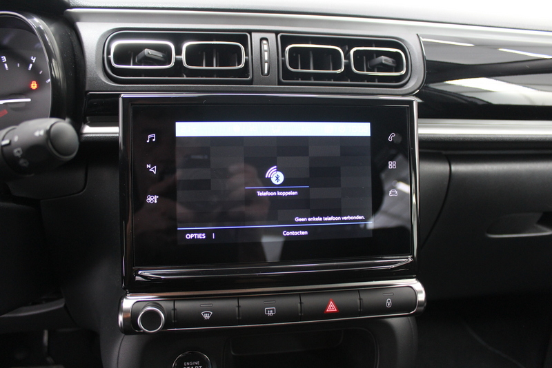 Citroën C3 Citroën C3 1.2 PureTech Shine 111PK, AUTOMAAT | RIJKLAAR | LED | NAVIGATIE | CRUISE CONTROLE | CLIMATE CONTROLE | PARKEERSENSOREN