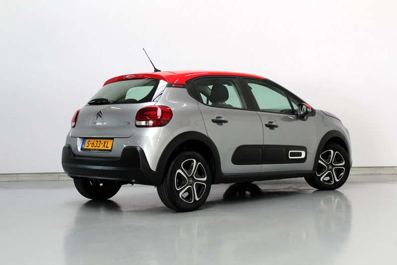 Citroën C3 Citroën C3 1.2 PureTech Shine 111PK, AUTOMAAT | RIJKLAAR | LED | NAVIGATIE | CRUISE CONTROLE | CLIMATE CONTROLE | PARKEERSENSOREN